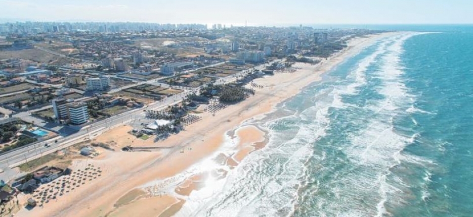 Aps 20 anos, consenso pe fim  disputa histrica sobre as barracas da Praia do Futuro