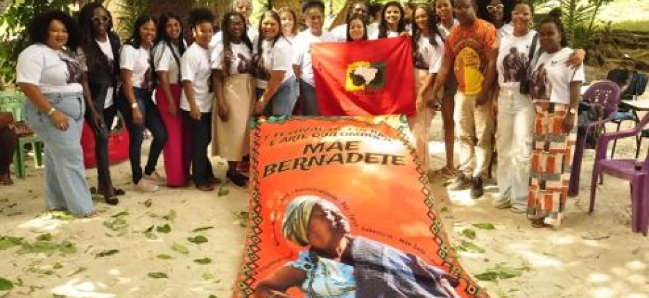 Governo da Bahia conclui indeniza��o � fam�lia de M�e Bernadete