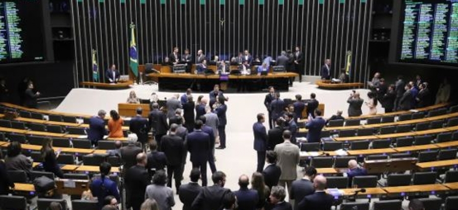 C�mara aprova PL antifac��o e endurece penas para crime organizado
